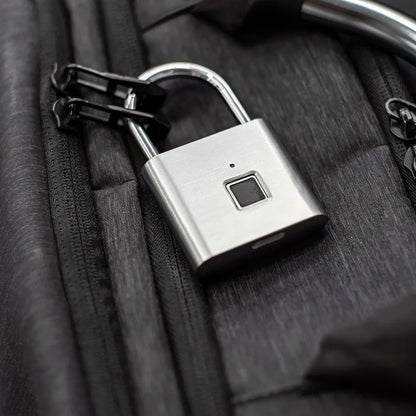 Smart Fingerprint Padlock Waterproof Zinc Alloy Biometric Padlocks with Built-In Rechargeable Battery Door Lock